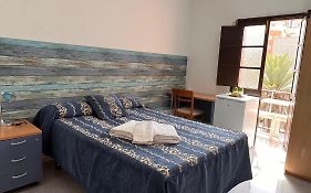 Central, quiet&comfortable room, breakfast