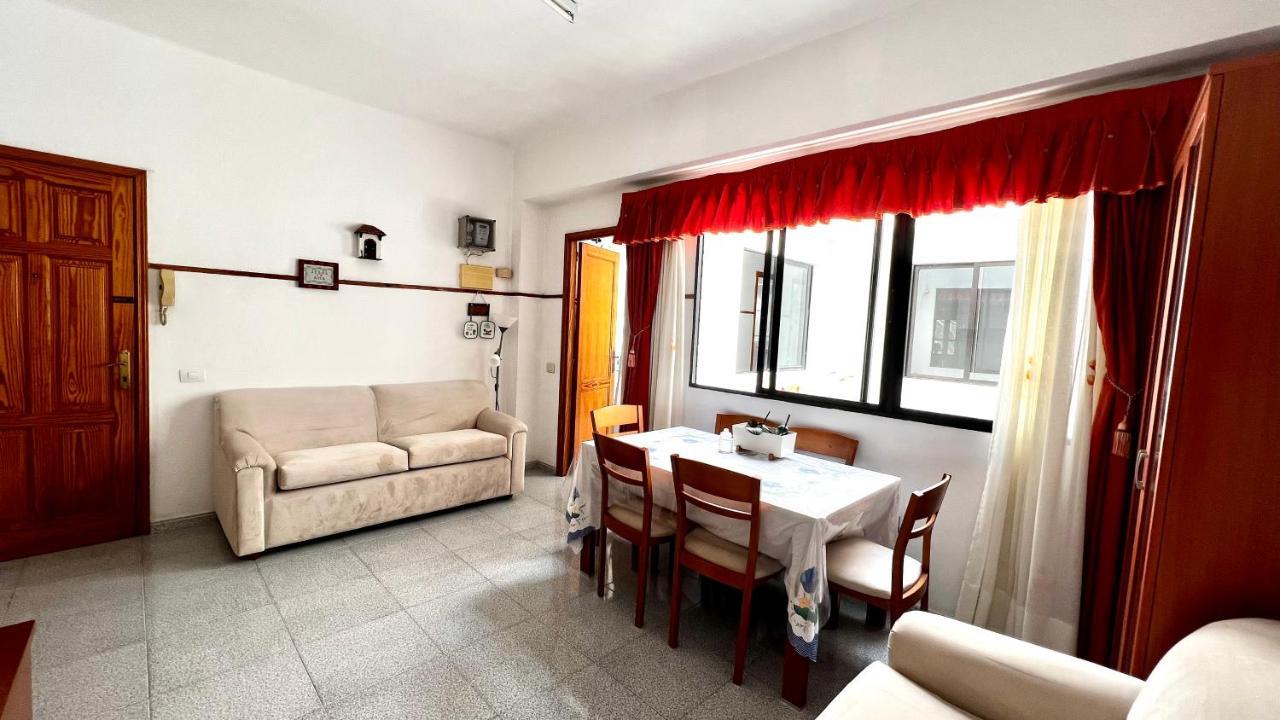 Central, quiet&comfortable room, breakfast Las Palmas de Gran Canaria Extérieur photo